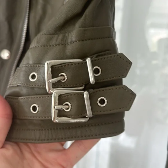 Gorgeous leather Anine Bing distressed motorcycle jacket- army green - Picture 3 of 5